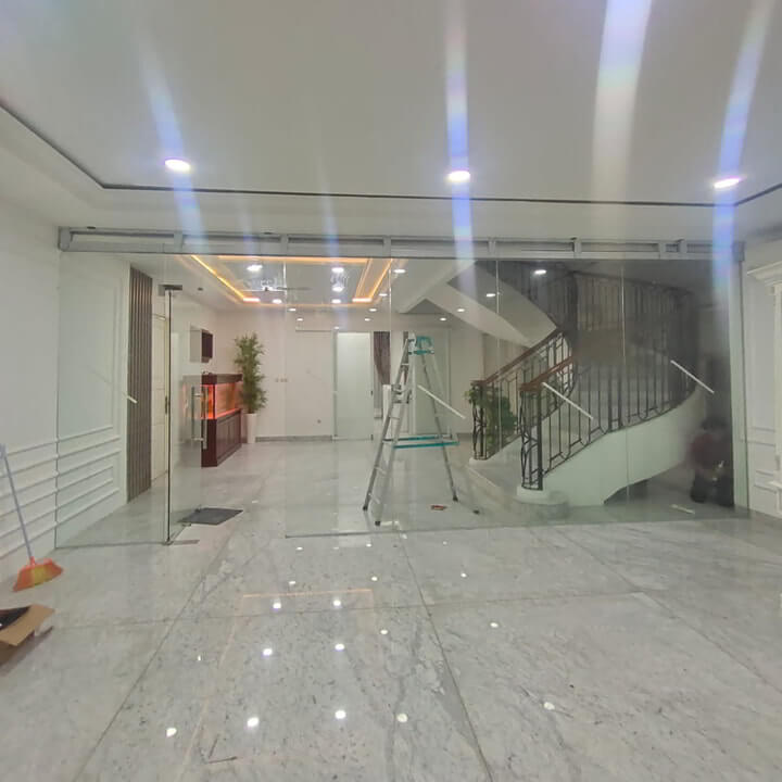 Partisi Kaca Tempered 3