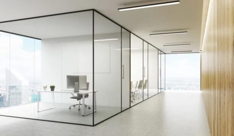 Kaca Tempered Untuk Partisi Ruangan : Kelebihan dan Kekurangannya