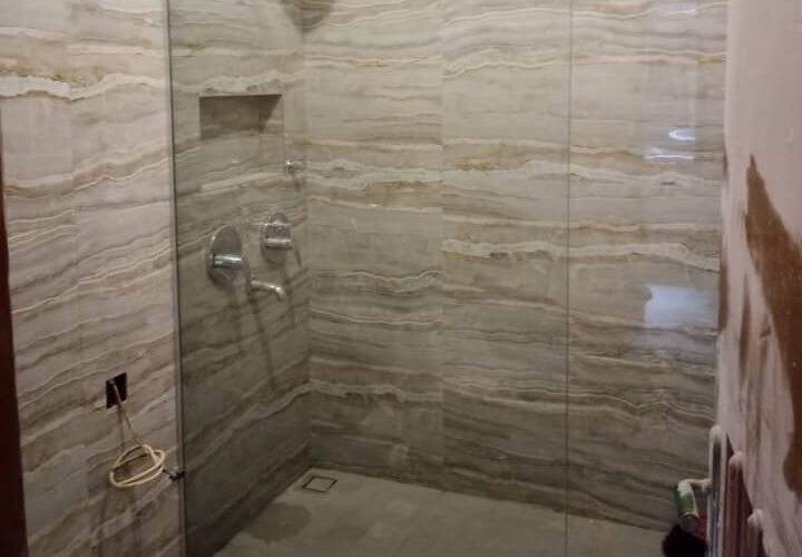 Kaca Shower Tempered Bekas